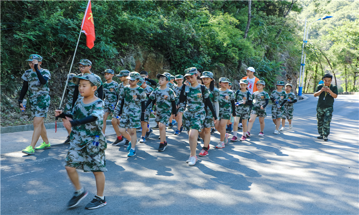徐州軍訓(xùn)夏令營(yíng)多少錢