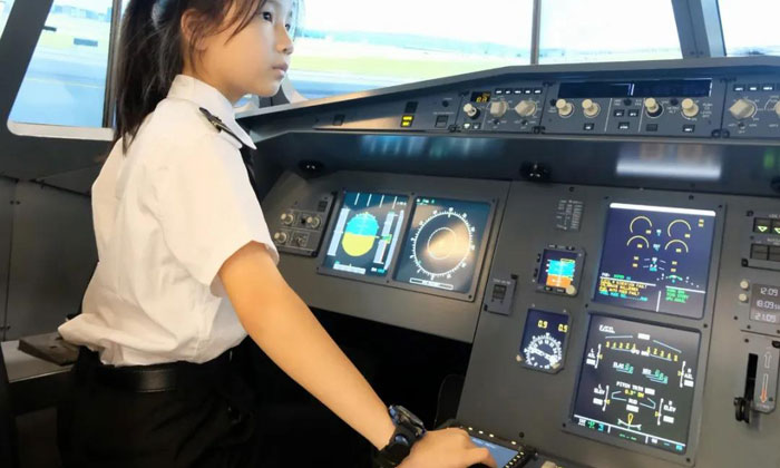 女機(jī)長