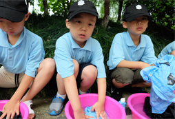 戶外夏令營對孩子的安全管理嚴(yán)格嗎