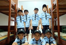 軍事拓展夏令營幫助青少年改善不良習(xí)慣