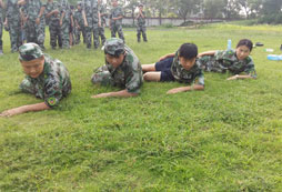 揚(yáng)州軍事夏令營(yíng)培養(yǎng)孩子的好習(xí)慣！