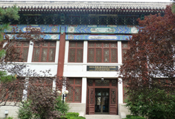 地方不大，藏品好豐富，讓我大開(kāi)眼界