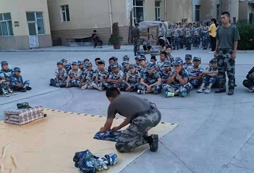 宜佳小博士軍事訓(xùn)練營(yíng)師資情況怎么樣