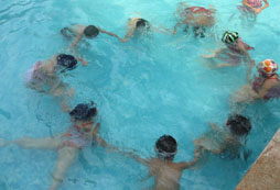 銀川游泳夏令營是孩子鍛煉身體最好的選擇