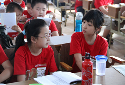 適合小學生參加的英語夏令營有哪些？