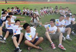 <strong>參加青少年英語夏令營活動(dòng)過精彩暑假</strong>