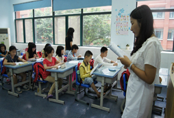 少兒參加英語培訓(xùn)夏令營有用嗎？