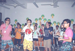 英語夏令營講述英語作文技巧的