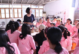 少兒美術(shù)夏令營費(fèi)用對家長的選擇有哪些影響