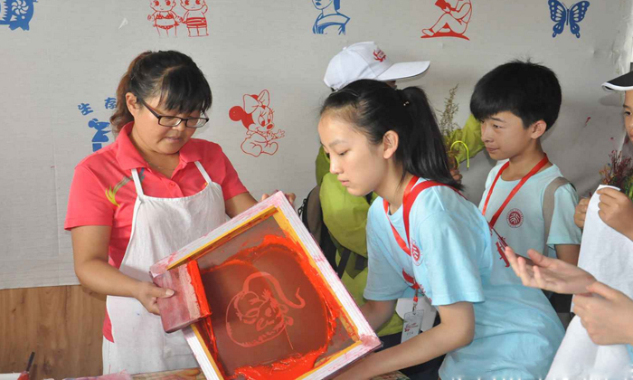哪些孩子適合參加藝術(shù)夏令營(yíng)活動(dòng)？