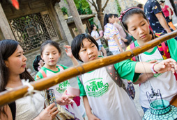 <strong><font color='綠色'>培養(yǎng)女孩學(xué)習(xí)藝術(shù)的好處</font></strong>