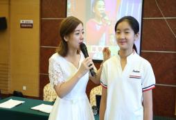 暑假就和優(yōu)秀的空姐學習禮儀素養(yǎng)吧！