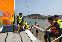 參加宜興帆船夏令營可以提升孩子各項(xiàng)能力