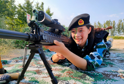 美女神槍手
