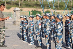 國內(nèi)游學(xué)夏令營是怎么收費(fèi)的？