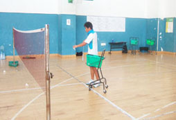 夏令營教你如何打好羽毛球？