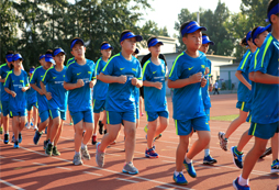 青少年參加乒乓球夏令營的好處