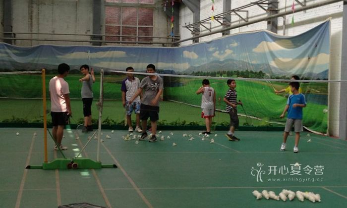 北京羽毛球夏令營的訓(xùn)練環(huán)境怎么樣？