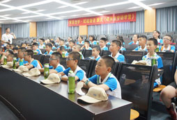 精英筑夢研學夏令營的師資怎么樣？