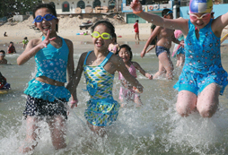 青少年參加廣州紙飛機(jī)夏令營(yíng)的變化