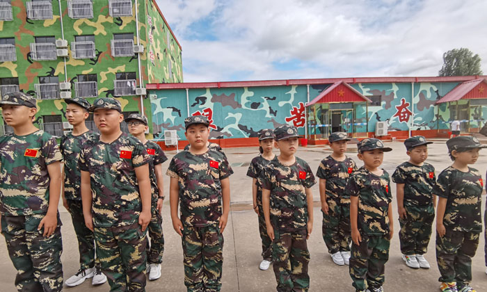 張家口軍事夏令營活動費(fèi)用