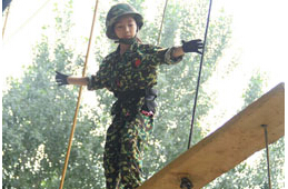 浙江軍事夏令營(yíng)可以帶給孩子什么好處？