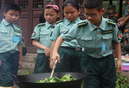 現(xiàn)在浙江軍事夏令營(yíng)很貴嗎？