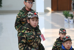 浙江軍事夏令營活動(dòng)開發(fā)孩子潛能