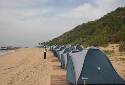 參加浙江軍事夏令營讓孩子感受真正的特種兵訓(xùn)練