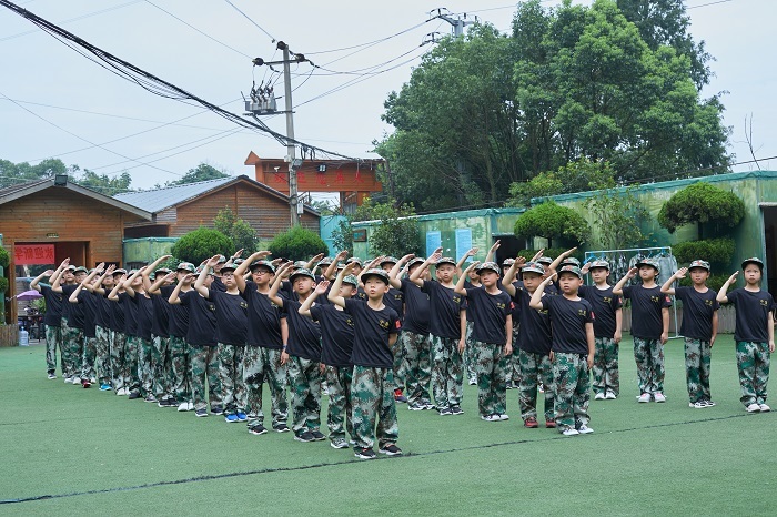 浙江軍訓(xùn)夏令營(yíng)需要的費(fèi)用高不高