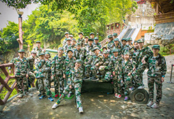 浙江中學(xué)生夏令營(yíng)給你真正的軍營(yíng)生活體驗(yàn)!