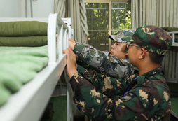鄭州熱門軍事夏令營價(jià)格是多少？