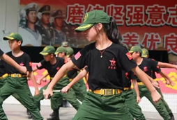 鄭州有時(shí)間長(zhǎng)的軍事夏令營(yíng)嗎