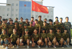 鄭州軍事夏令營(yíng)孩子未來(lái)精英成長(zhǎng)的搖籃