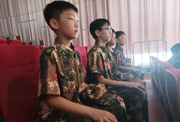 鄭州有沒有軍事夏令營(yíng)？