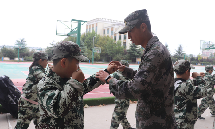 鄭州正規(guī)軍事夏令營(yíng)