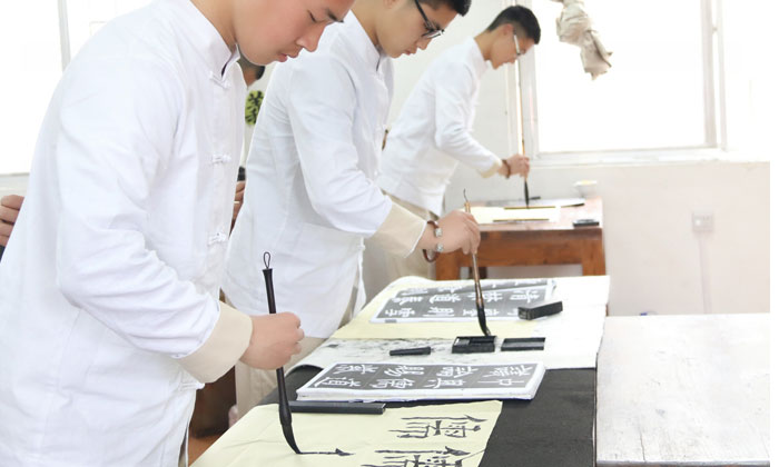 鄭州正規(guī)夏令營有哪些