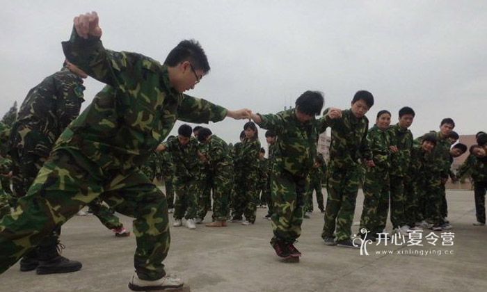 鄭州軍夏令營(yíng)