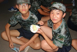 鍛煉領(lǐng)導(dǎo)能力就來報名鄭州夏令營