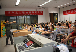 參加鄭州學(xué)能夏令營(yíng)提升孩子自我的綜合素質(zhì)