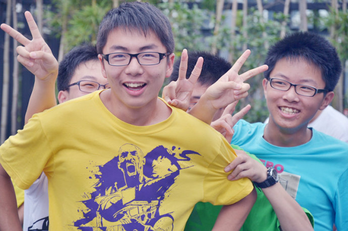 孩子們的微笑，永遠(yuǎn)是那么的燦爛.jpg