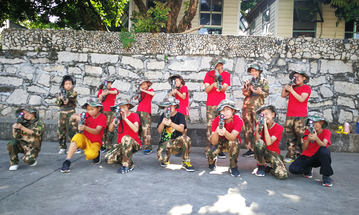 國內(nèi)中學生夏令營