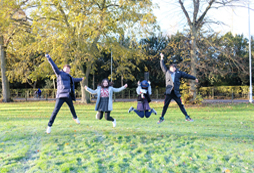 參加中學(xué)生海外游學(xué)夏令營體驗異國的魅力