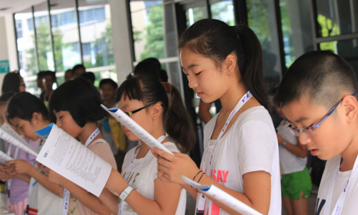 高中生假期應(yīng)該參加什么夏令營(yíng)活動(dòng)？