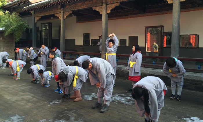 合適中學(xué)生參加的少林禪武夏令營(yíng)機(jī)構(gòu).jpg