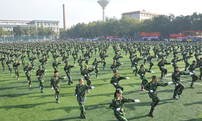中學(xué)生暑期營給孩子一個蛻變的舞臺