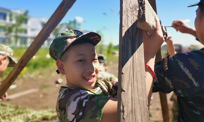 中學(xué)生夏令營(yíng)好處