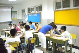 中學(xué)生夏令營(yíng)讓孩子們的內(nèi)心更強(qiáng)大