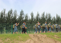 全國青少年夏令營讓你成為真正的戰(zhàn)士