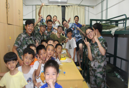 青少年好習(xí)慣從參加周邊軍事夏令營(yíng)培養(yǎng)起！